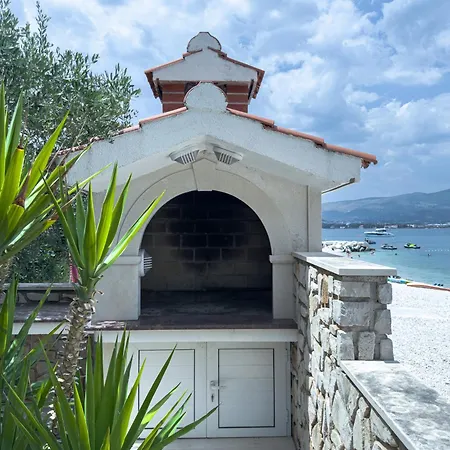 Luxury Beachfront Matista Affittacamere