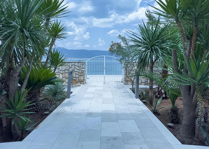 Luxury Beachfront Matista Pensjonat