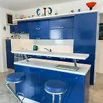 Πανσιόν Luxury Beachfront Matista Τρογκίρ